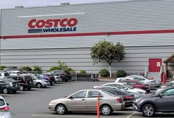 Envision Optometry clinic inside Costco Port Coquitlam, BC